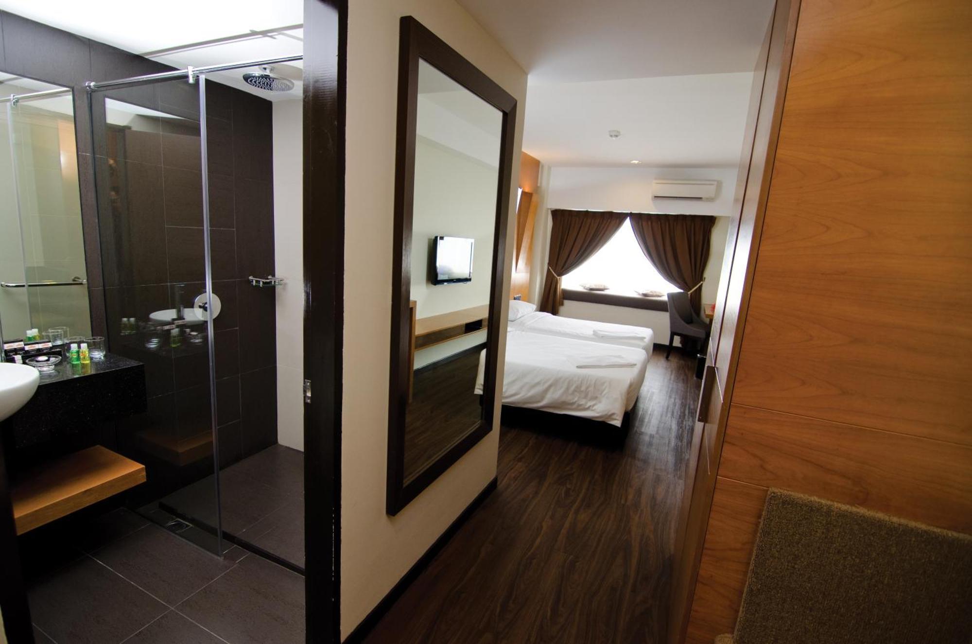 C'Haya Hotel Kota Kinabalu Quarto foto
