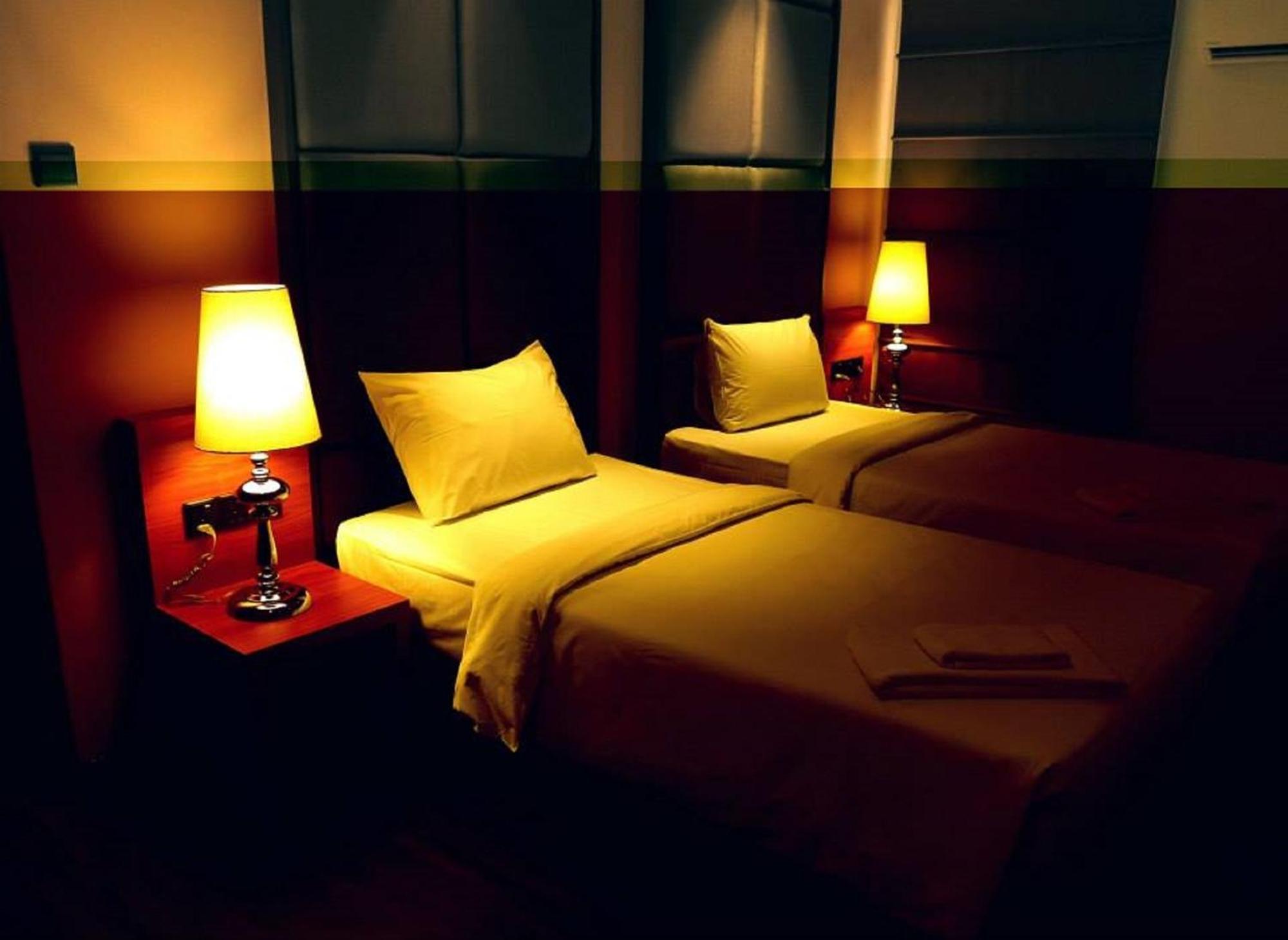 C'Haya Hotel Kota Kinabalu Quarto foto
