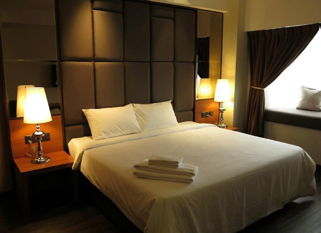 C'Haya Hotel Kota Kinabalu Quarto foto